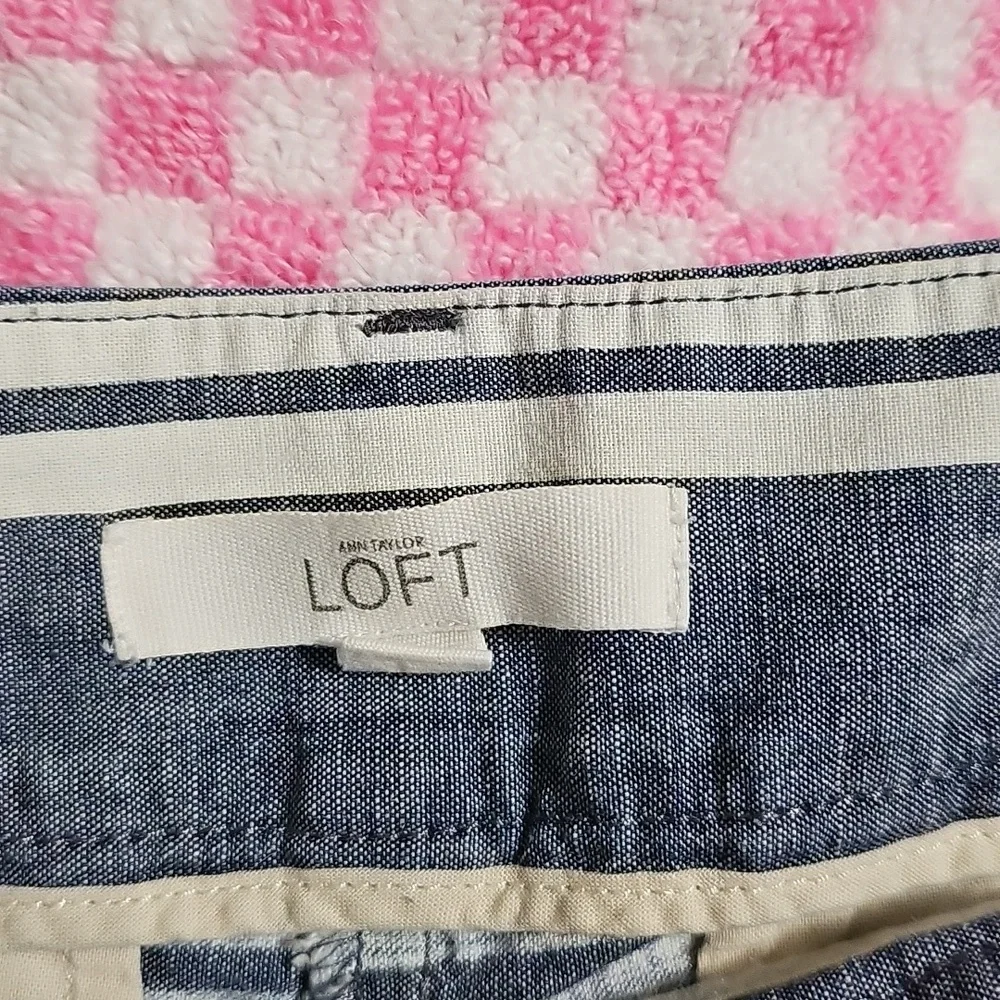 Loft Stylish Blue Striped Women's Shorts - Picture 2 of 4
